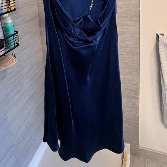 Zara's Blue Satin Dress with Open Back and a Rhinestone Strip, XS - Picture 5 of 5